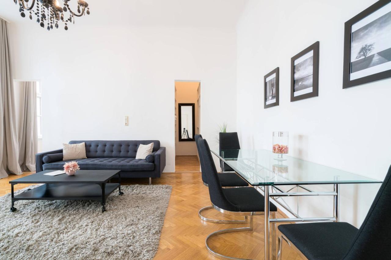 Vienna Residence, Volkstheater - Parliament المظهر الخارجي الصورة